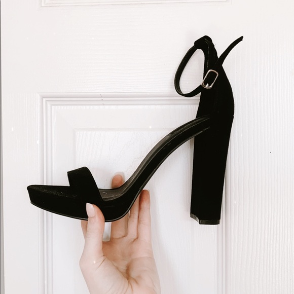 Forever 21 Shoes - Forever 21 Chunky Black Heels